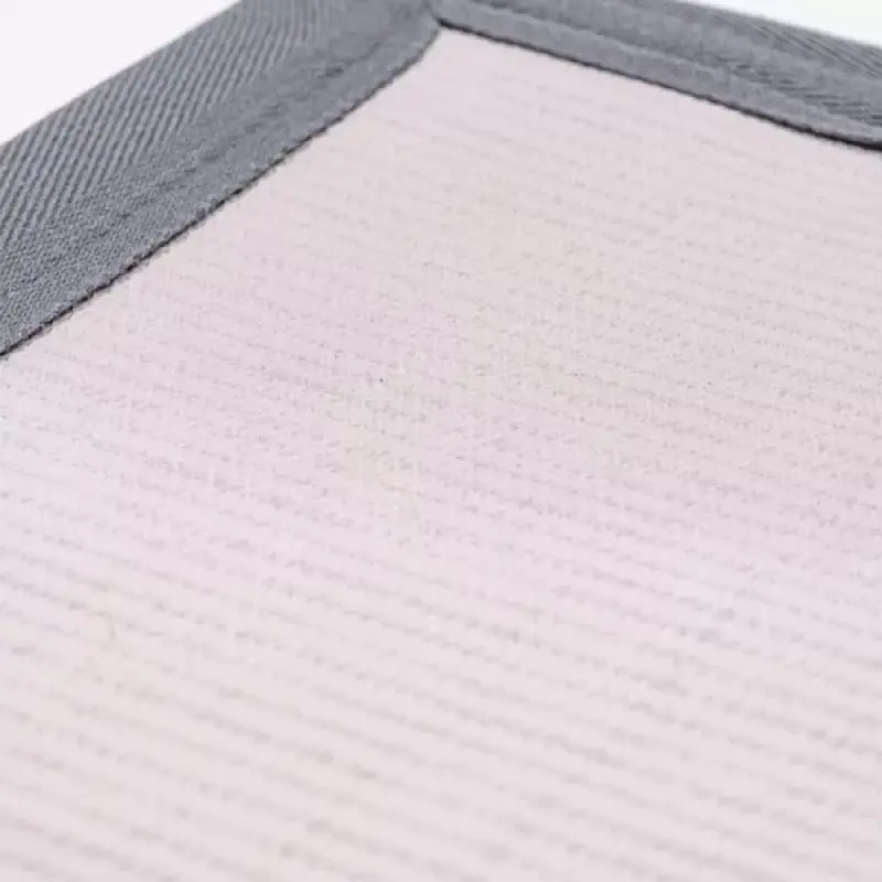 PETREBELS More Mastermat 60